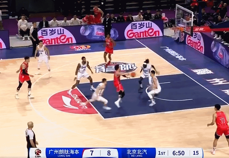 🔥CBA半场：张才仁13分，郭艾伦7分3助攻，刘颜诚10分，广州53-49领先北京首钢