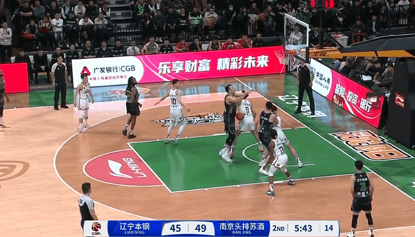 😨辽宁男篮半场得到59分，双外援合砍40分&amp;本土球员7人合计19分